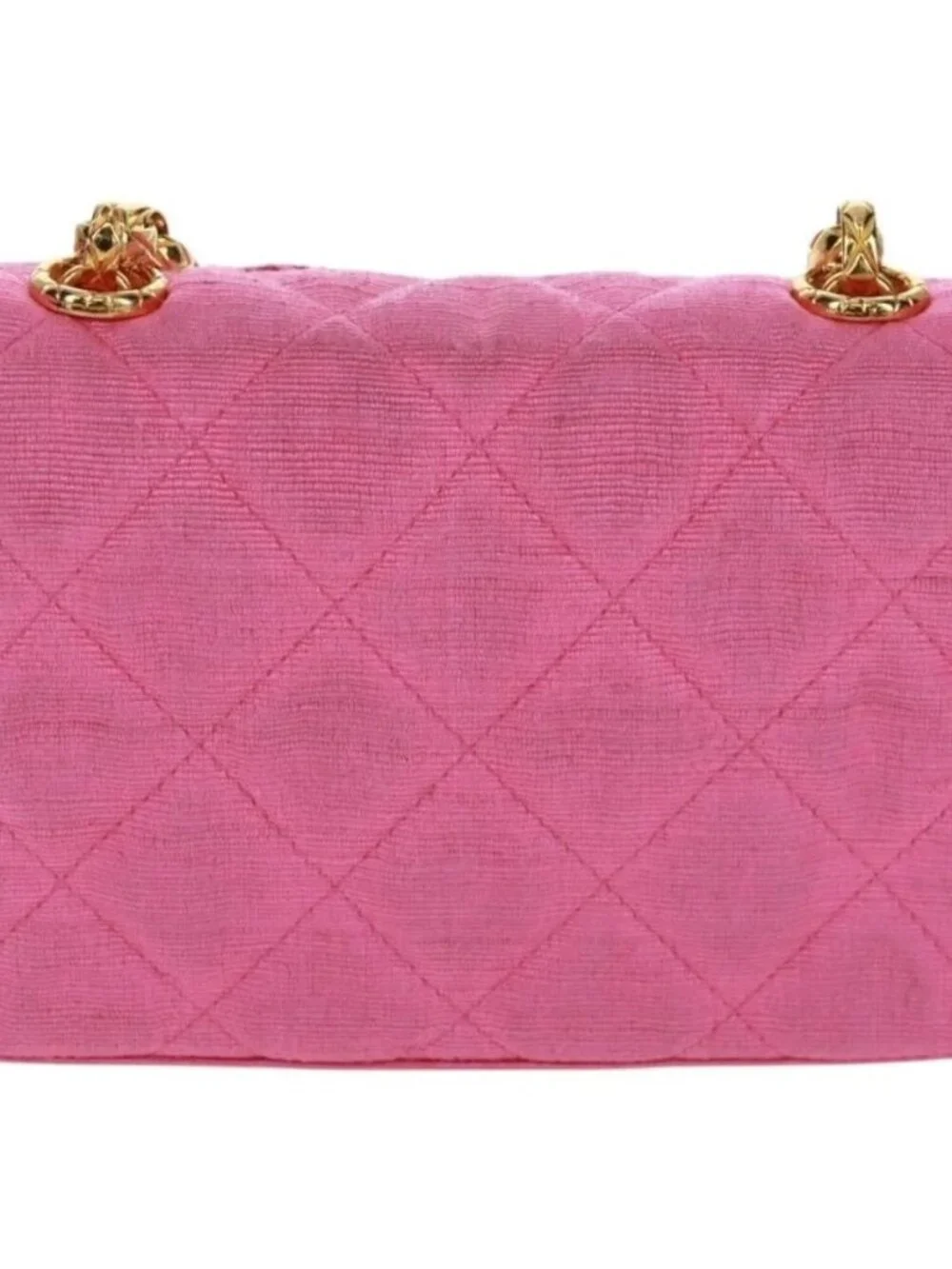 CHANEL brand	chanel color	pink